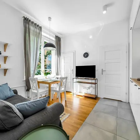 Pulawska Apt - Top Location, Workspace - By Rentujemy Appartamento *